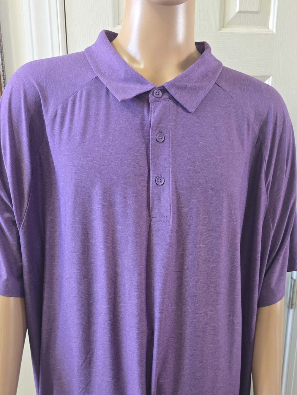 XERSION BRAND MEN'S PURPLE THREE BUTTON POLO SIZE MEDIUM